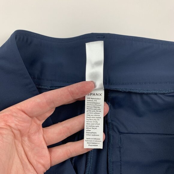 Spanx Navy Sunshine Solutions Pull On Shorts 1X - Picture 3 of 5